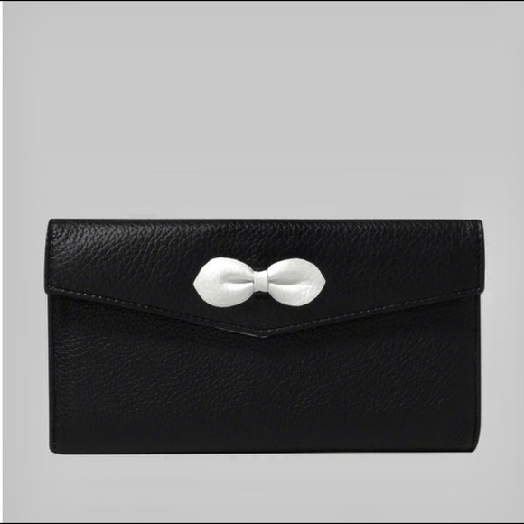 *SOLD * Button Organizer Wallet - Picture 2 of 9